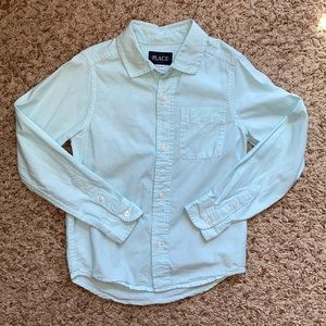 Boys S (5/6) light blue button down shirt.